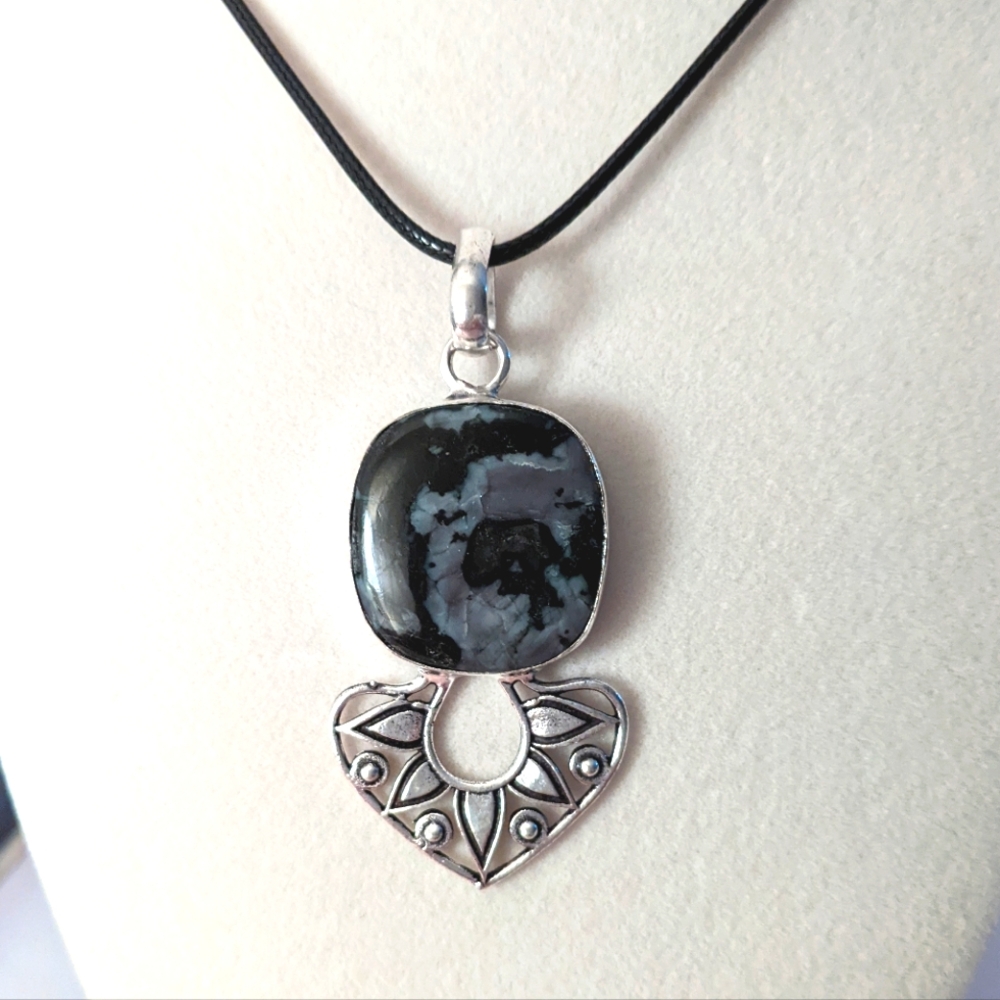 Snowflake Obsidian Gemstone Jewelry 925 Silver Plated Handmade Pendant Necklace